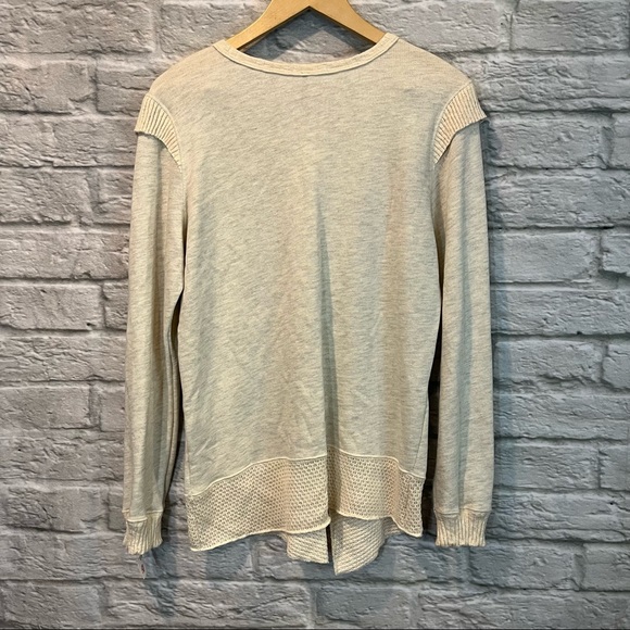 NWT Pete Collection Size Large Cream/Grey Knit Asymmetrical Long Sleeve V-Neck - Picture 3 of 16